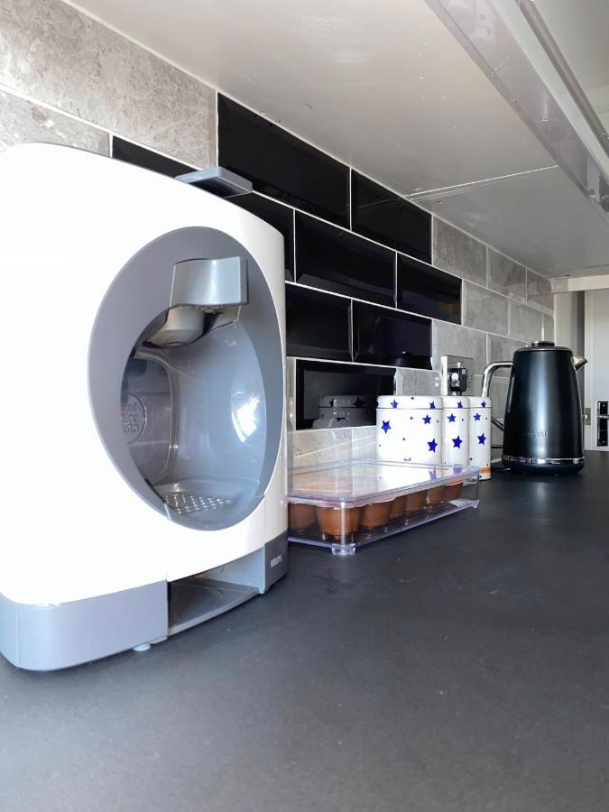 Bright, Spacious, Modern Interior Decor 2 Bedrooms Apartment With Amazing Views Londyn Zewnętrze zdjęcie