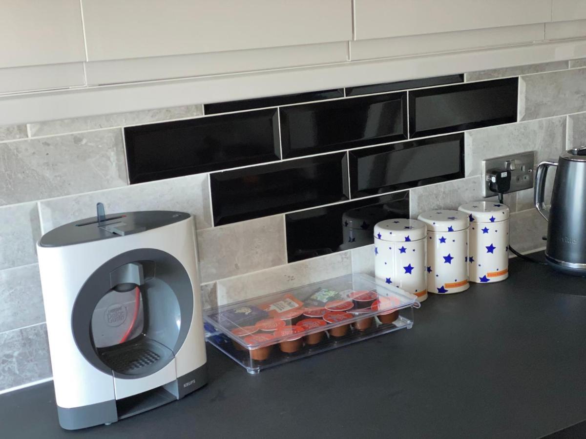 Bright, Spacious, Modern Interior Decor 2 Bedrooms Apartment With Amazing Views Londyn Zewnętrze zdjęcie