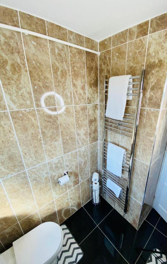 Bright, Spacious, Modern Interior Decor 2 Bedrooms Apartment With Amazing Views Londyn Zewnętrze zdjęcie