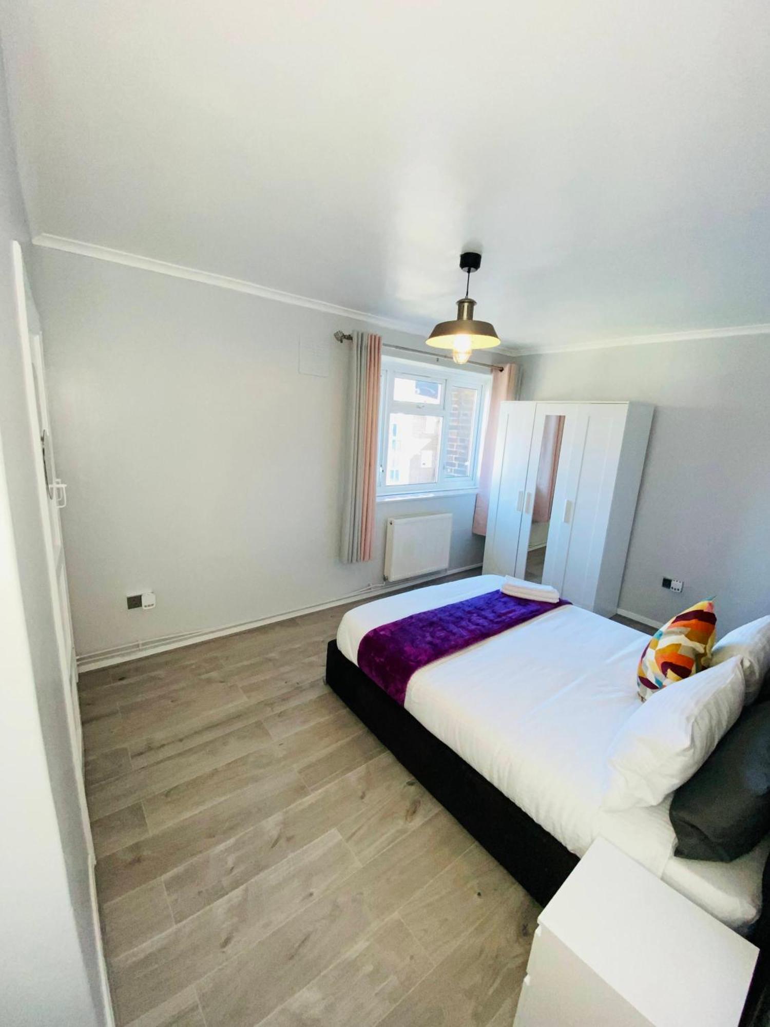 Bright, Spacious, Modern Interior Decor 2 Bedrooms Apartment With Amazing Views Londyn Zewnętrze zdjęcie
